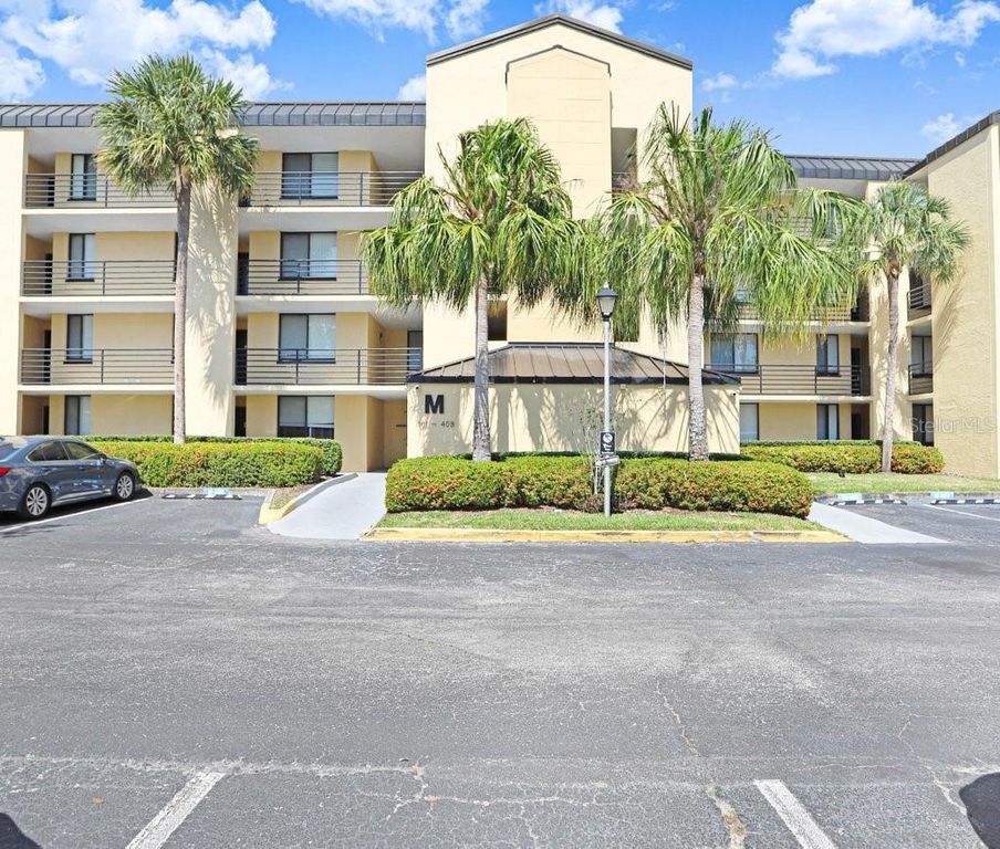 2424 W TAMPA BAY BOULEVARD M205, Tampa, FL 33607