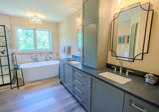 16210 39th Place N, Plymouth, MN 55446