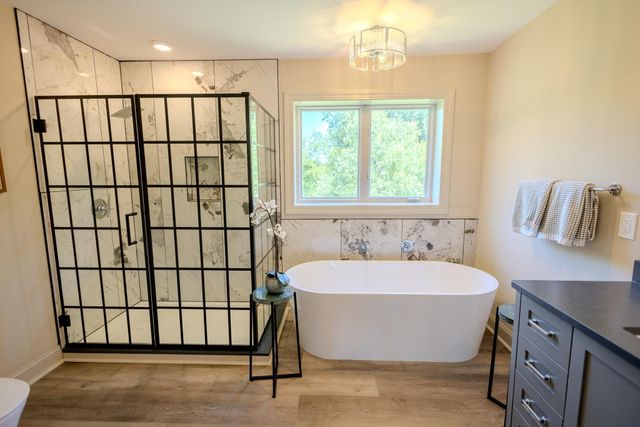 16210 39th Place N, Plymouth, MN 55446