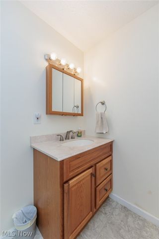 7281 Wil Lou Lane, North Ridgeville, OH 44039