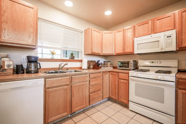 5029 Falcon Drive, Klamath Falls, OR 97601