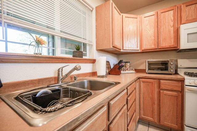 5029 Falcon Drive, Klamath Falls, OR 97601
