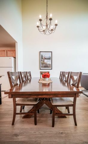 5029 Falcon Drive, Klamath Falls, OR 97601