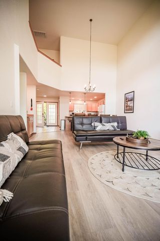 5029 Falcon Drive, Klamath Falls, OR 97601