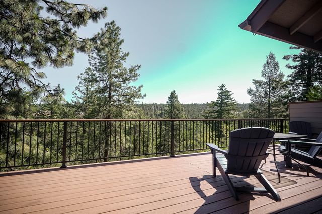 5029 Falcon Drive, Klamath Falls, OR 97601