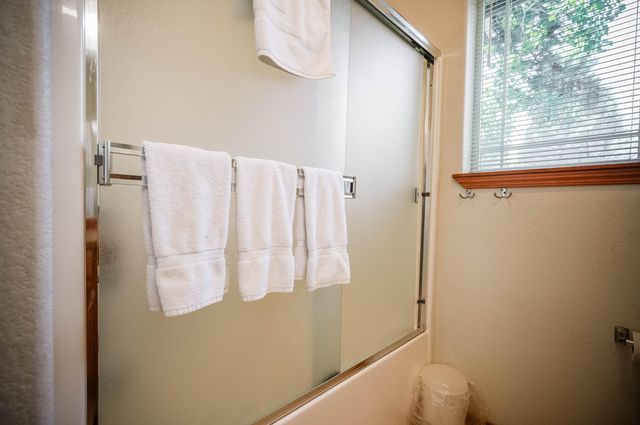 5029 Falcon Drive, Klamath Falls, OR 97601