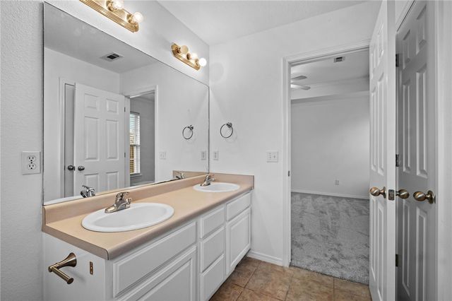 1562 Hutchinson Street, Pea Ridge, AR 72751