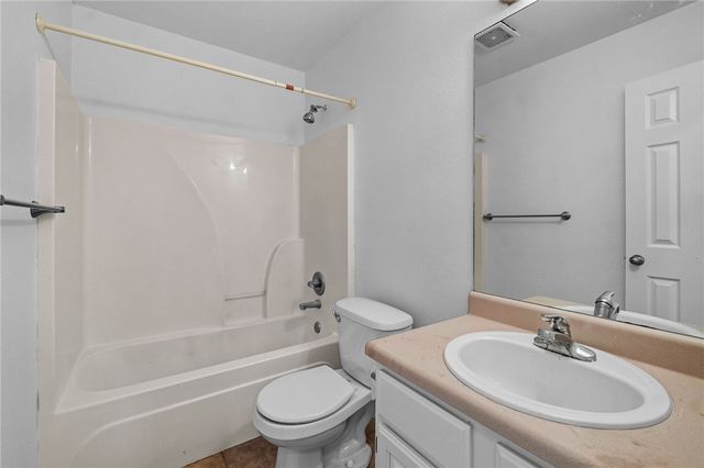 1562 Hutchinson Street, Pea Ridge, AR 72751