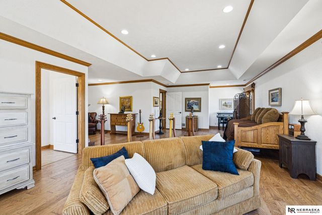 6525 Rolling Hills Court, Lincoln, NE 68512