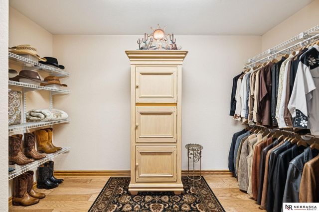 6525 Rolling Hills Court, Lincoln, NE 68512