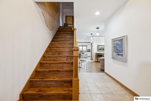 6525 Rolling Hills Court, Lincoln, NE 68512