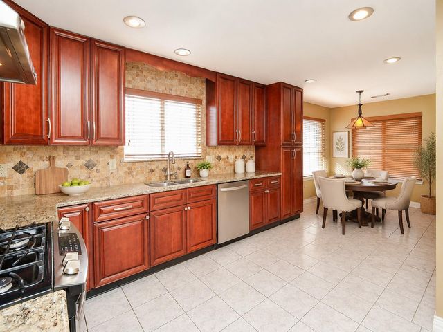 16318 Cobble Springs Court, Sugar Land, TX 77498