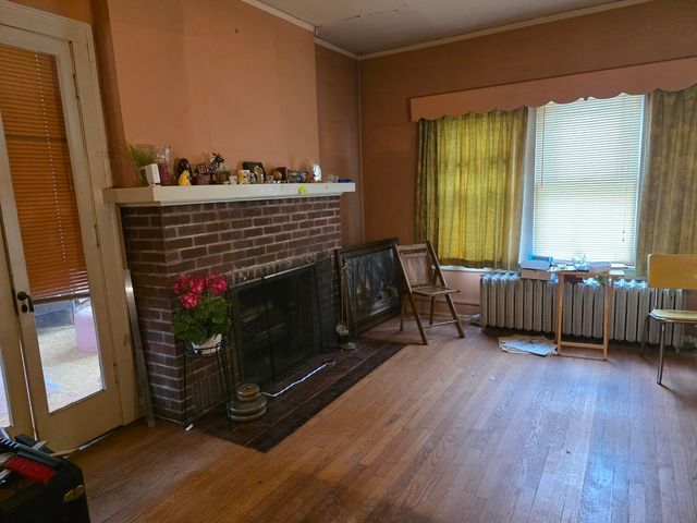 1525 North Avenue, Waukegan, IL 60085