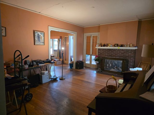 1525 North Avenue, Waukegan, IL 60085