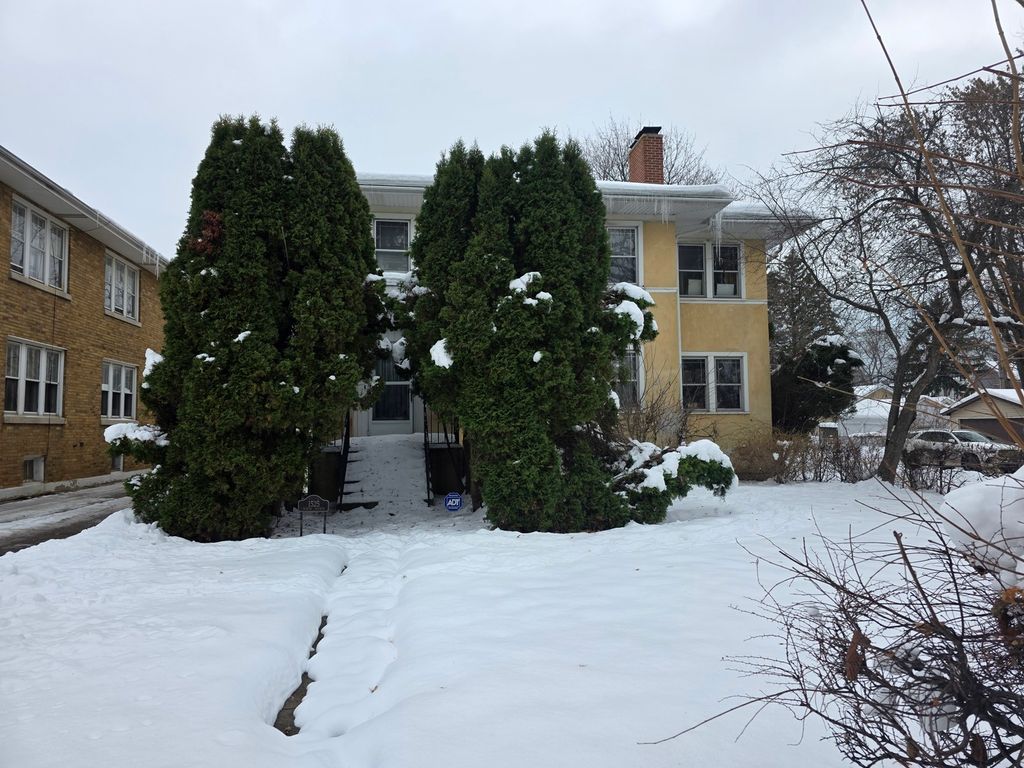 1525 North Avenue, Waukegan, IL 60085