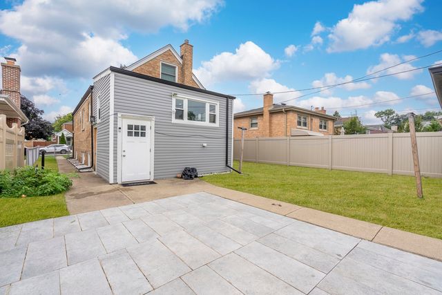 7620 W Gregory Street, Chicago, IL 60656