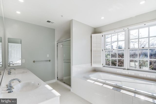 7802 HIDDEN MEADOW TER, Potomac, MD 20854