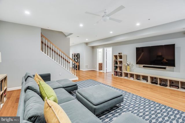 7802 HIDDEN MEADOW TER, Potomac, MD 20854