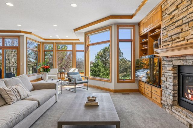 3717 Fairway Point, Woodbury, MN 55125