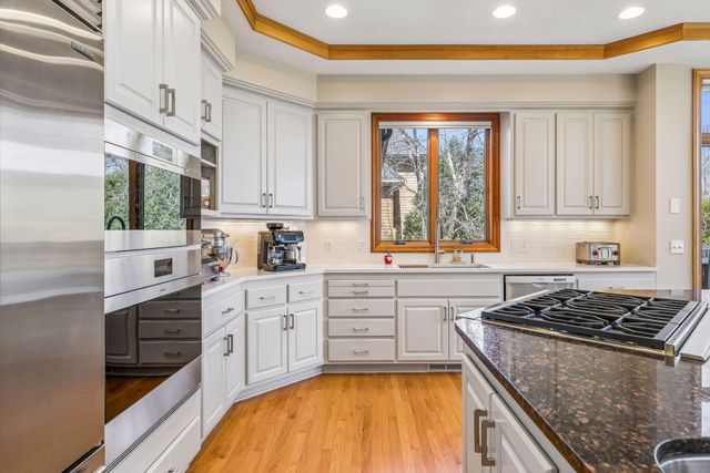 3717 Fairway Point, Woodbury, MN 55125