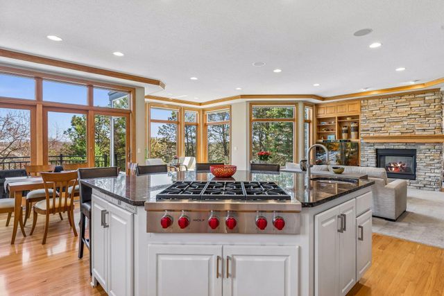 3717 Fairway Point, Woodbury, MN 55125