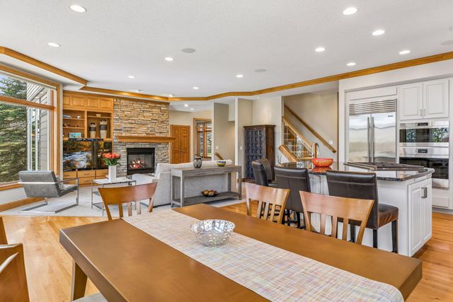 3717 Fairway Point, Woodbury, MN 55125