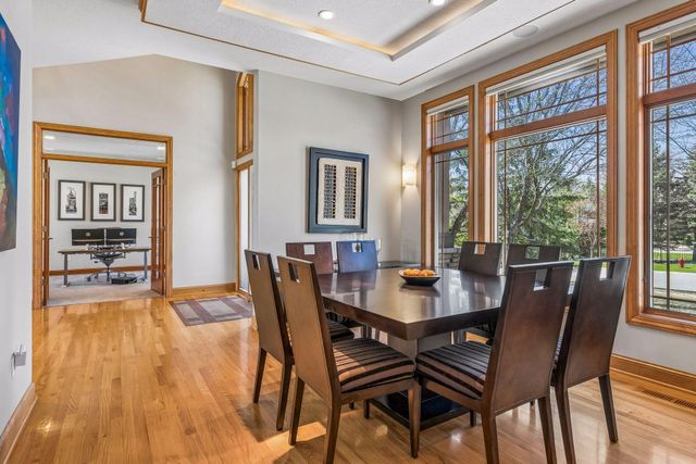 3717 Fairway Point, Woodbury, MN 55125