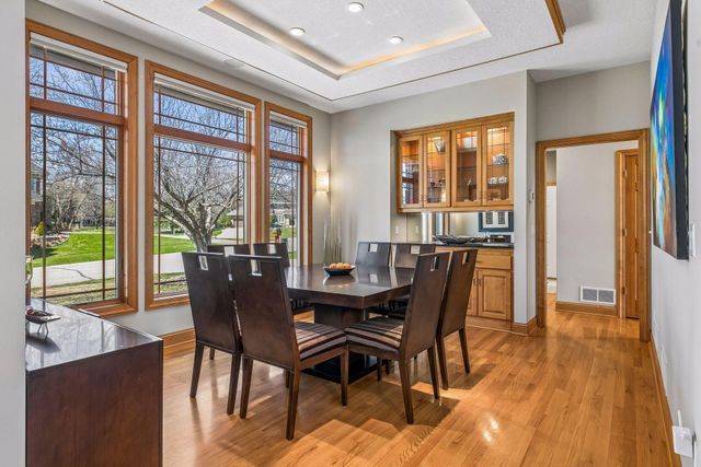 3717 Fairway Point, Woodbury, MN 55125