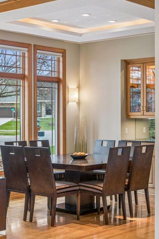 3717 Fairway Point, Woodbury, MN 55125