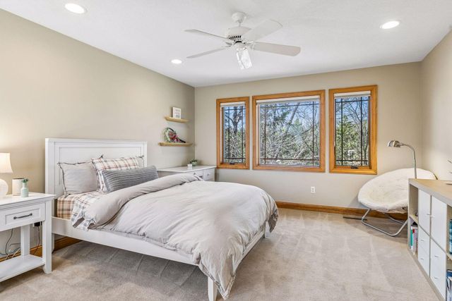 3717 Fairway Point, Woodbury, MN 55125