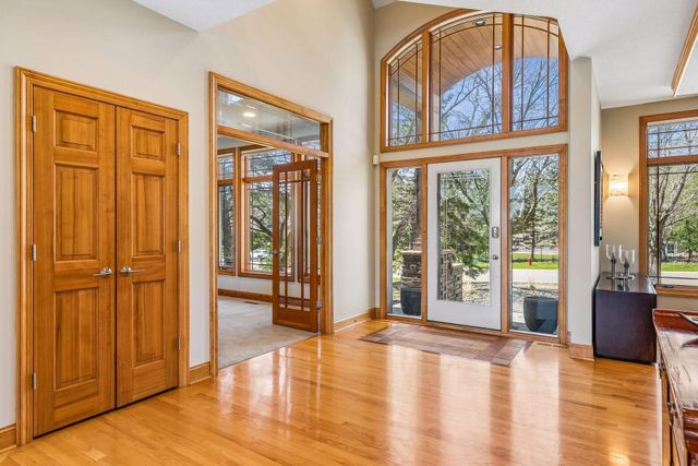 3717 Fairway Point, Woodbury, MN 55125