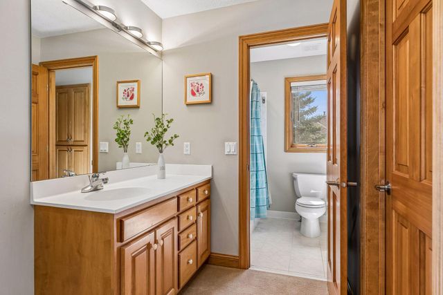 3717 Fairway Point, Woodbury, MN 55125