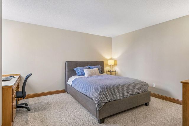 3717 Fairway Point, Woodbury, MN 55125