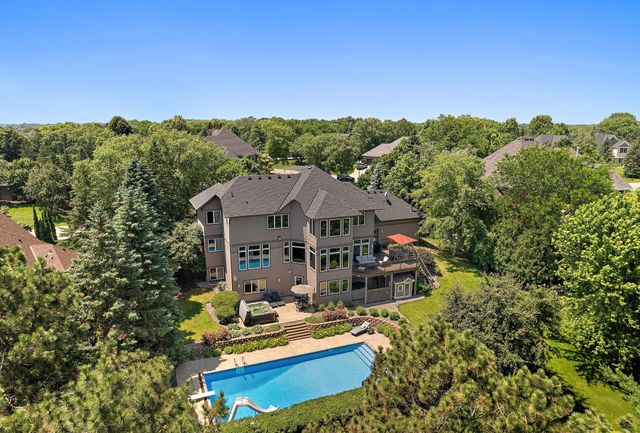 3717 Fairway Point, Woodbury, MN 55125