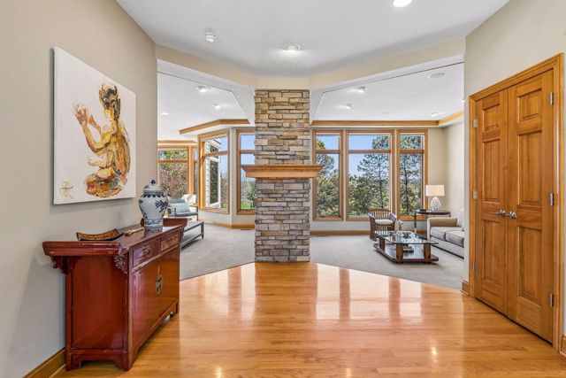 3717 Fairway Point, Woodbury, MN 55125