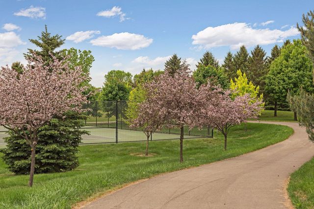 3717 Fairway Point, Woodbury, MN 55125