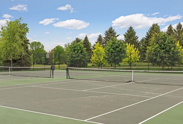 3717 Fairway Point, Woodbury, MN 55125