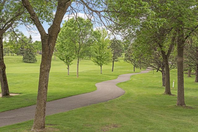 3717 Fairway Point, Woodbury, MN 55125