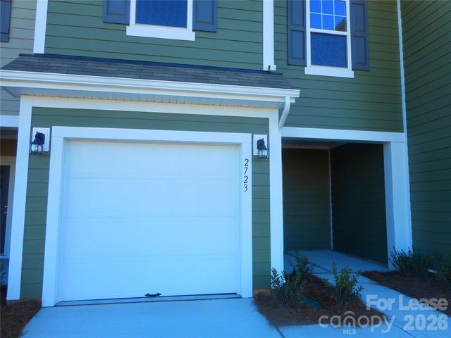 2723 Yeager Drive NW, Concord, NC 28027