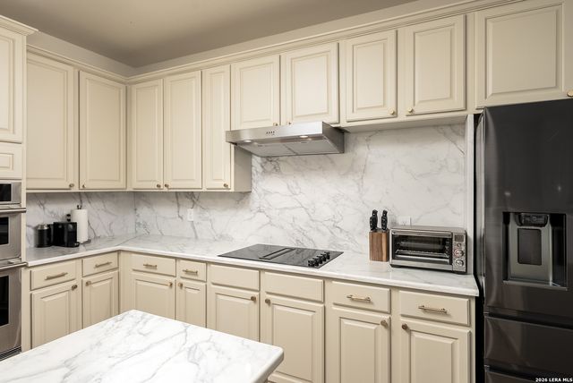19207 TIERRA CV, San Antonio, TX 78258