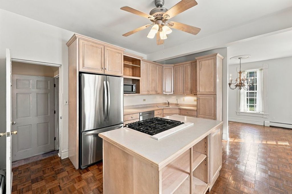 638 S Hough Street, Barrington, IL 60010 — photo 2