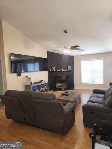 2869 Hillvale Cove Drive, Lithonia, GA 30058