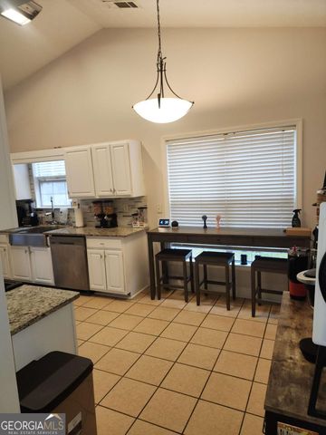 2869 Hillvale Cove Drive, Lithonia, GA 30058