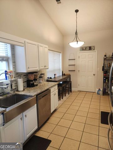 2869 Hillvale Cove Drive, Lithonia, GA 30058