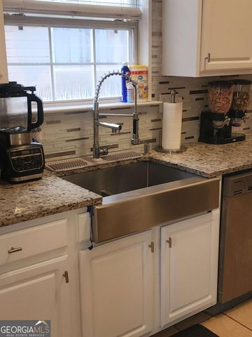 2869 Hillvale Cove Drive, Lithonia, GA 30058