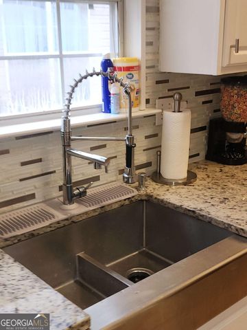 2869 Hillvale Cove Drive, Lithonia, GA 30058