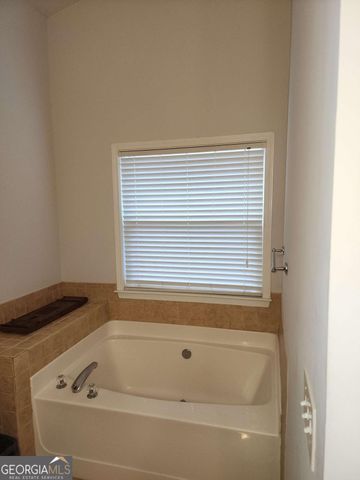 2869 Hillvale Cove Drive, Lithonia, GA 30058