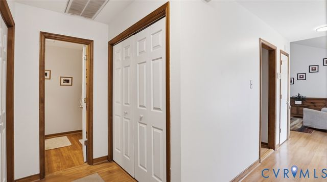 9732 Ladue Rd, North Chesterfield, VA 23237