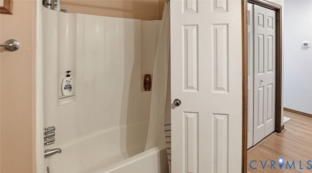 9732 Ladue Rd, North Chesterfield, VA 23237