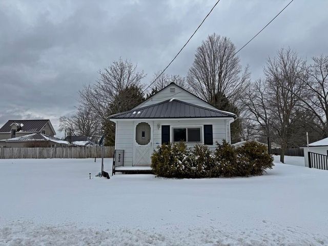 19789 30th Avenue, Barryton, MI 49305